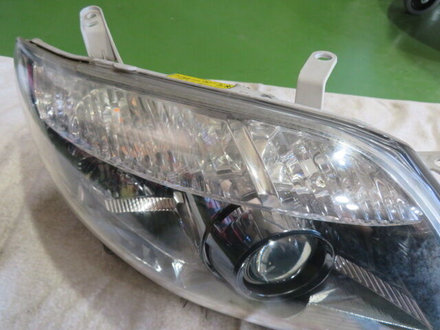 ZRE142G カローラ・フィールダー ヘッドライト交換 : WEED DRIVE