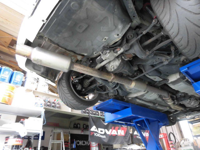 Er34 スカイライン25ｇｔ ｔ マフラー交換 Weed Drive