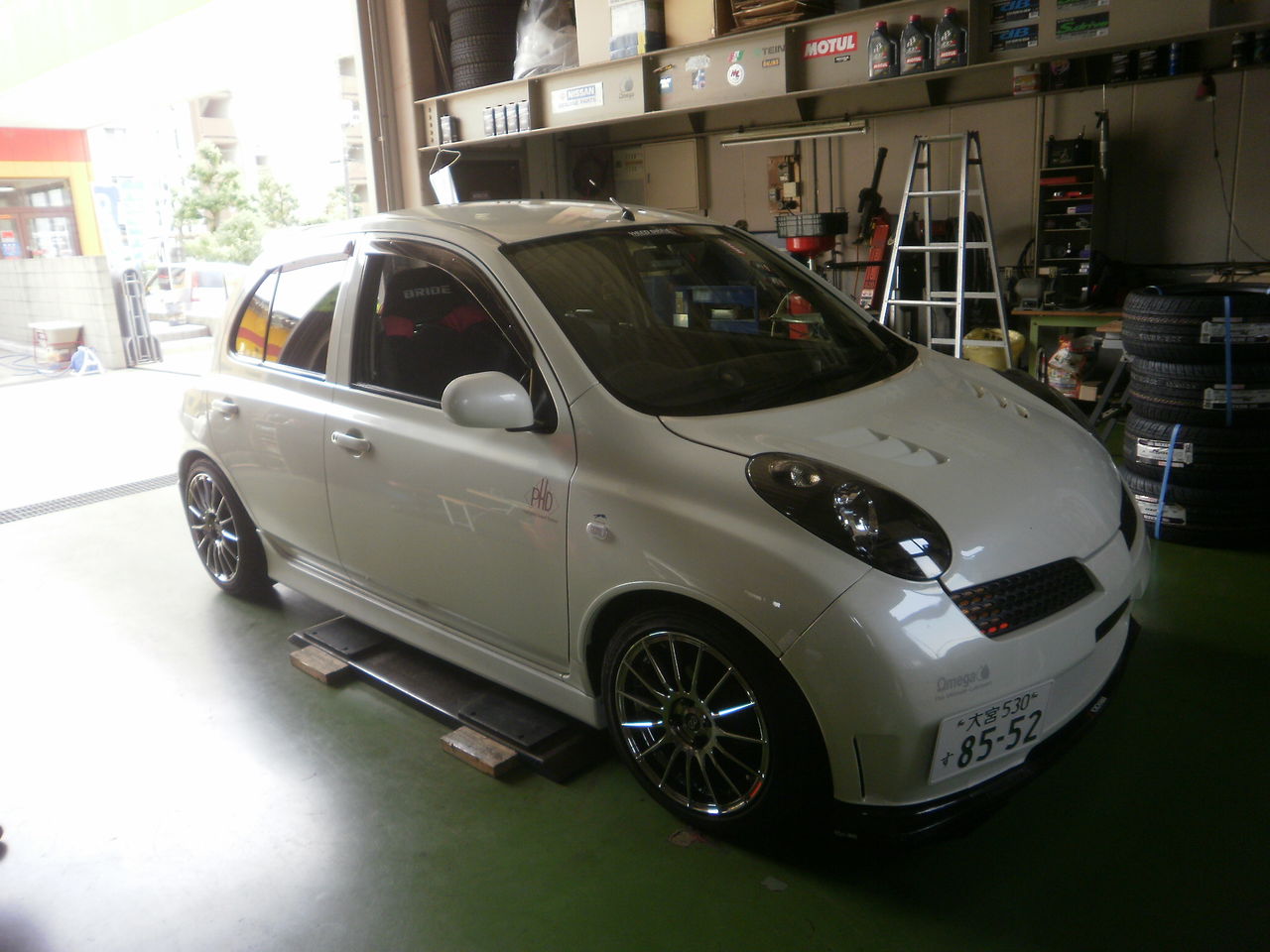 K12 マーチ フロントパイプ交換、サーキットメンテ : WEED DRIVE