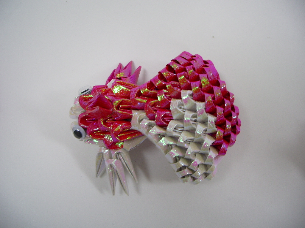 金魚飾り 折り紙手芸 ブロック折り紙 ペーパクラフトのエルビー 金魚飾り 折り紙手芸 ブロック折り紙 ペーパクラフトのエルビー