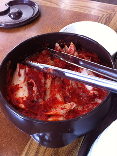 キムチはセルフです