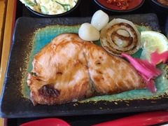 シャケの塩焼き