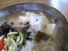 豆腐入りチャンチククス