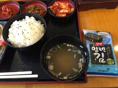 味噌汁、ごはん、韓国のり