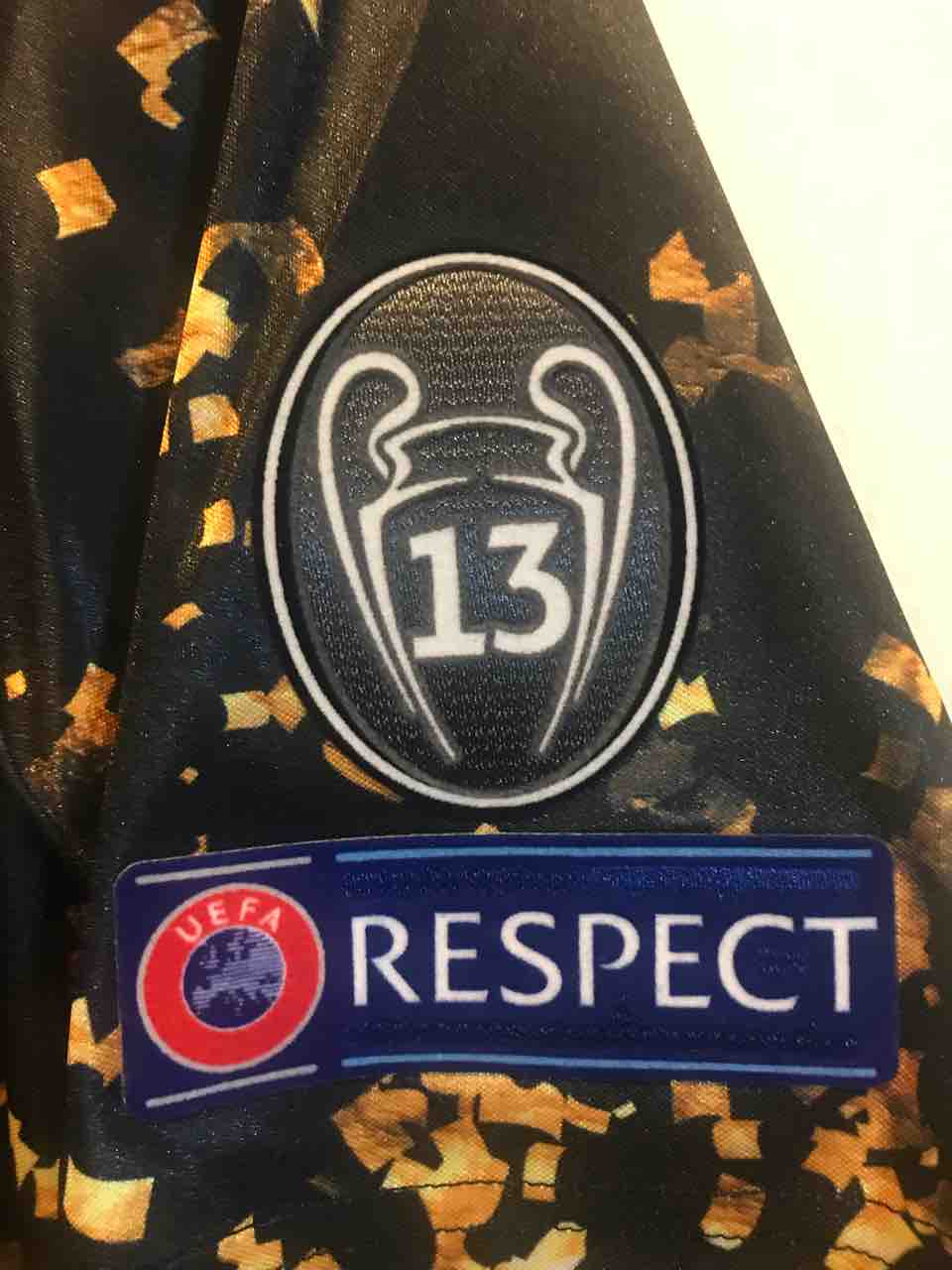 Eaとアディダスとレアル マドリードのコラボユニフォーム 19 Real Madrid 4th Kit Wepesjpのウイイレnote Eaとアディダスとレアル マドリードのコラボユニフォーム 19 Real Madrid 4th Kit Wepesjpのウイイレnote