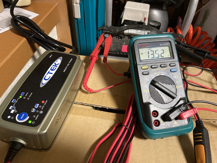 CTEK MULTI US7002は「買い」なのかを考察する : 超ショートな CTEK MULTI US7002は「買い」なのかを考察する : 超ショートな