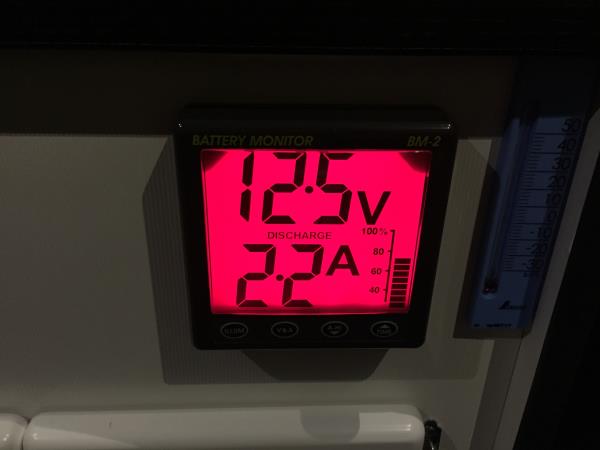 地デジチューナーの電源遮断スイッチ取付 : 超ショートなblog(仮) 地デジチューナーの電源遮断スイッチ取付 : 超ショートなblog(仮)