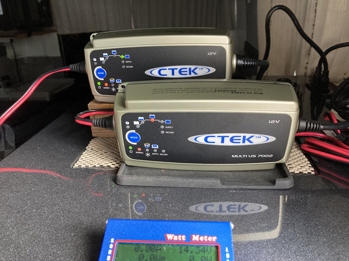 CTEK MULTI US7002は「買い」なのかを考察する : 超ショートな CTEK MULTI US7002は「買い」なのかを考察する : 超ショートな