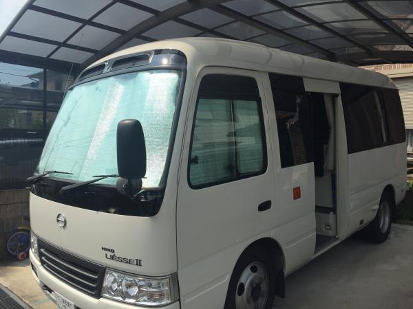 サンシェードはレジャーシートで代用する 超ショートなblog 仮