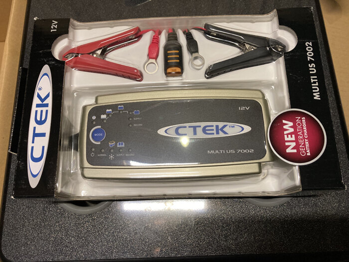 CTEK MULTI US7002は「買い」なのかを考察する : 超ショートな CTEK MULTI US7002は「買い」なのかを考察する : 超ショートな