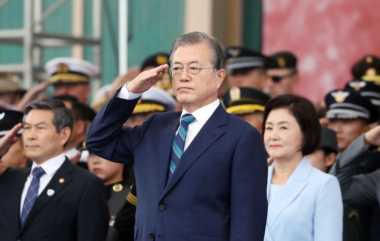 韓国 文在寅大統領 日本と異なる道歩む 白狐速報 White Fox News 韓国 文在寅大統領 日本と異なる道歩む 白狐速報 White Fox News
