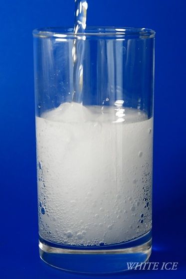 過冷却炭酸ジュース White Ice 過冷却炭酸ジュース White Ice