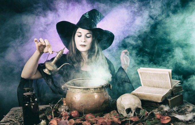 現在も存在している魔女 黒魔術 現在も存在している魔女 黒魔術