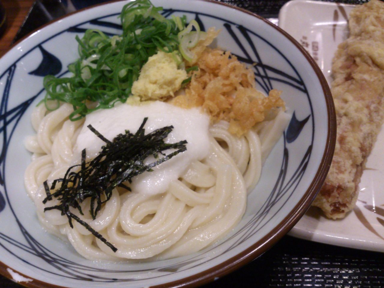 丸亀製麺 とろろ醤油うどん 東山水上行