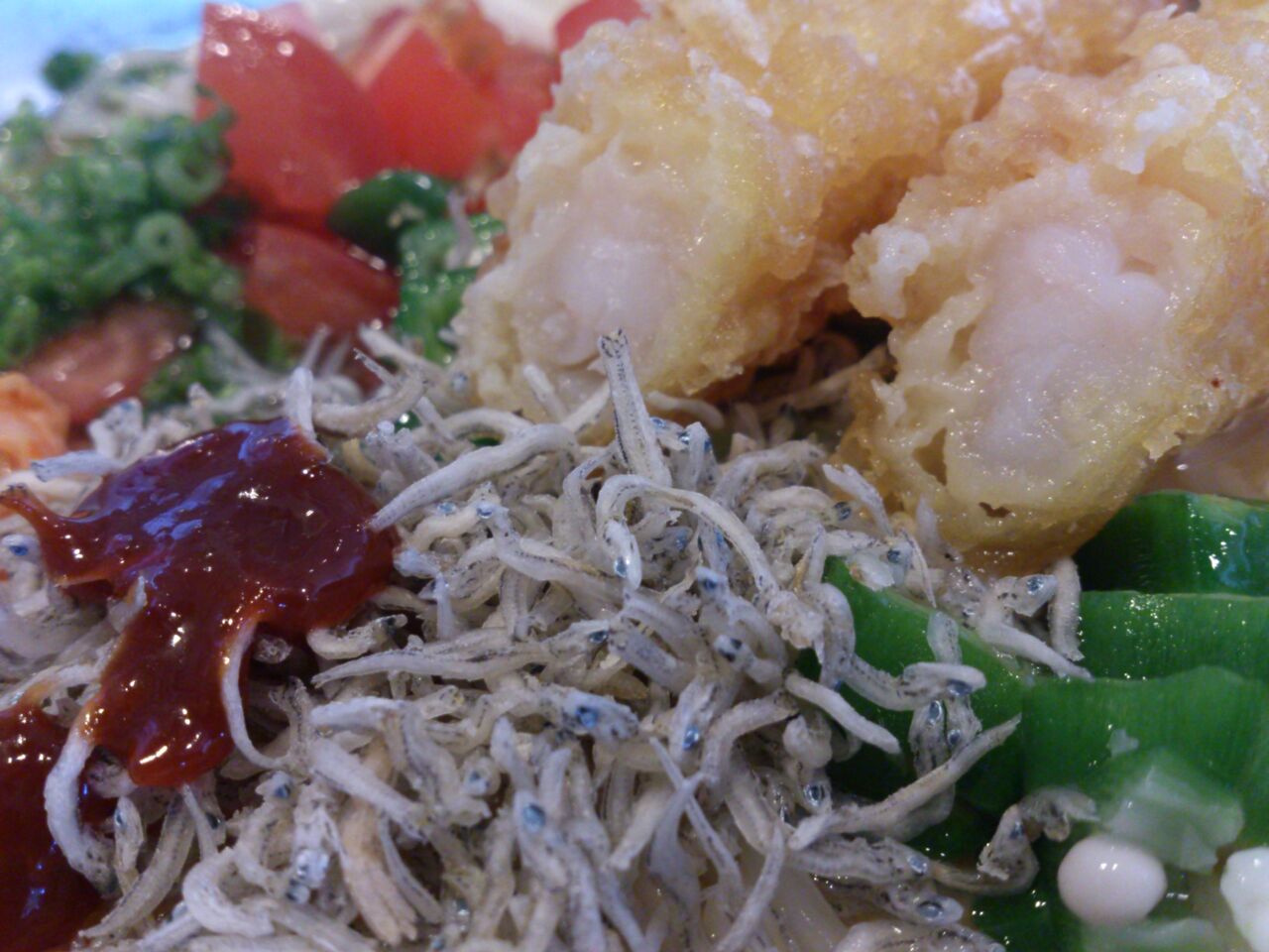 ガスト 冷麺 じゃこと海老天の和風仕立て 東山水上行