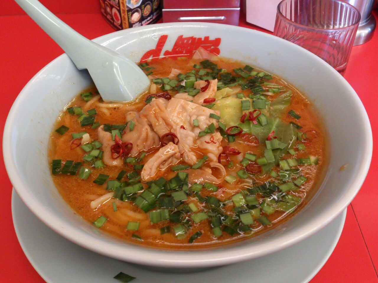 山岡家 極旨もつ味噌ラーメン 東山水上行