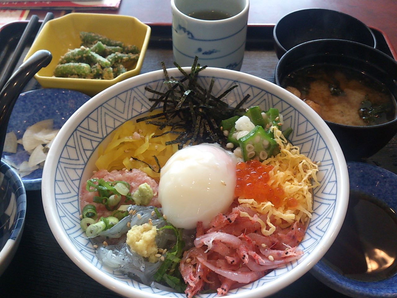 夢庵 生しらすの十種うまか丼 東山水上行