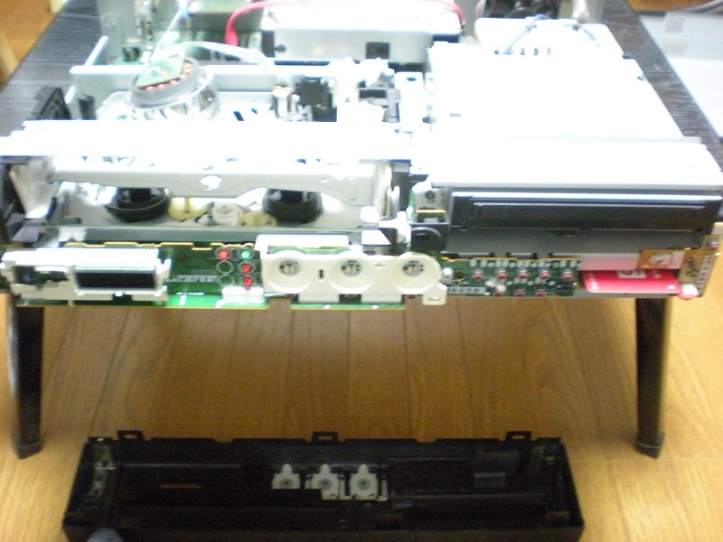 SHARP DV-ACV52のDVDドライブ交換 : フーの野良ランナー日記
