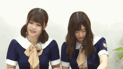 ボクは偶然を装いyacの胸に そして与田にも 坂道の娘たち ボクは偶然を装いyacの胸に そして与田にも 坂道の娘たち