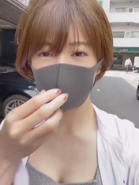 ひなちま街を歩く 坂道の娘