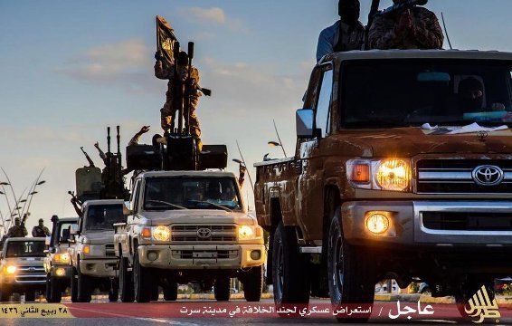 画像 トヨタ自動車とダイハツ工業が共同開発した車 ダイハツ アイラ の車名の アイラ は サンスクリット語でどのような意味がある