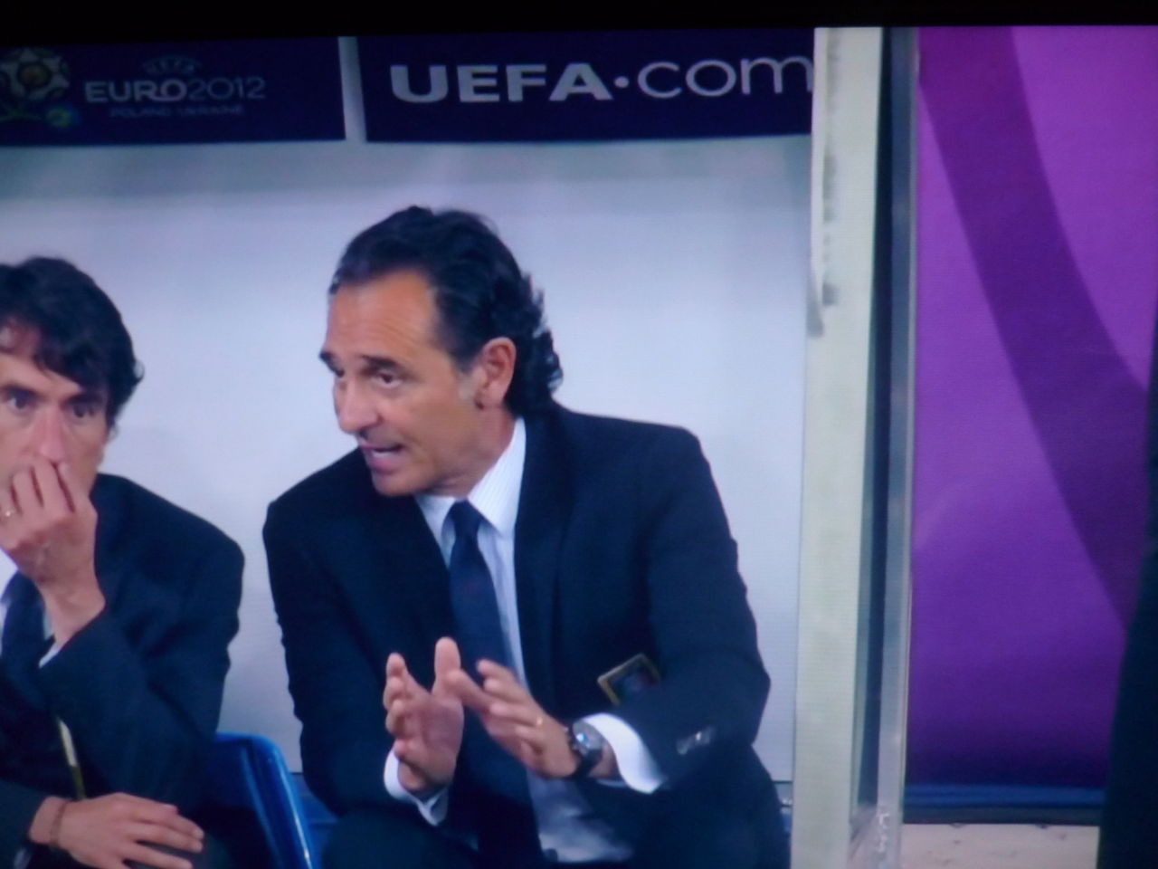 ドイツ人にとって サッカー とは ウィーン発 コンフィデンシャル ドイツ人にとって サッカー とは ウィーン発 コンフィデンシャル