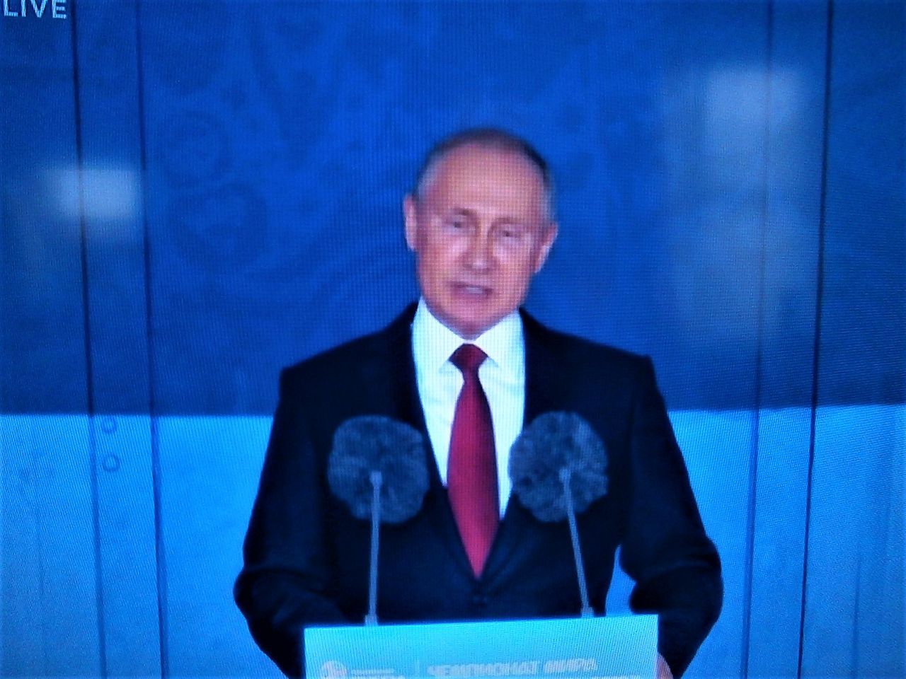プーチン氏 自国チーム大勝 に笑み ウィーン発 コンフィデンシャル プーチン氏 自国チーム大勝 に笑み ウィーン発 コンフィデンシャル