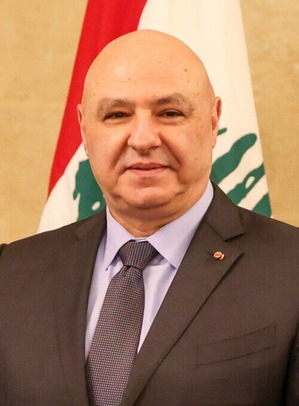 Nikos_Christodoulides_meets_with_Joseph_Aoun_(cropped)