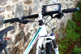 OB1156BLK-phone-case-bike-mount-black-lifestyle04