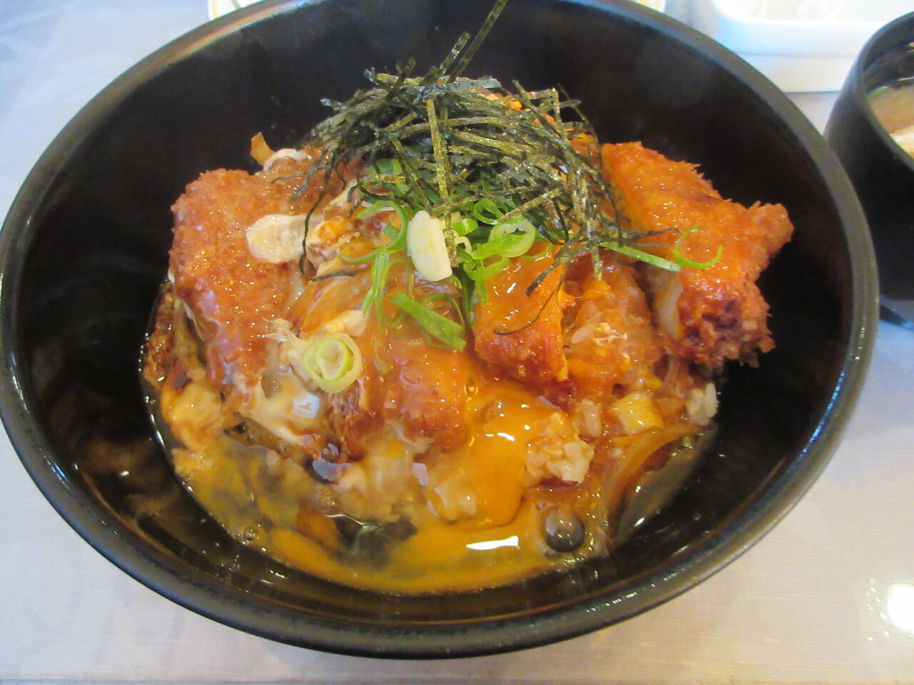 松江市 カフェレストラン北欧 力作の1000円超えカツ丼 : くたばるまであと何本呑めるかな