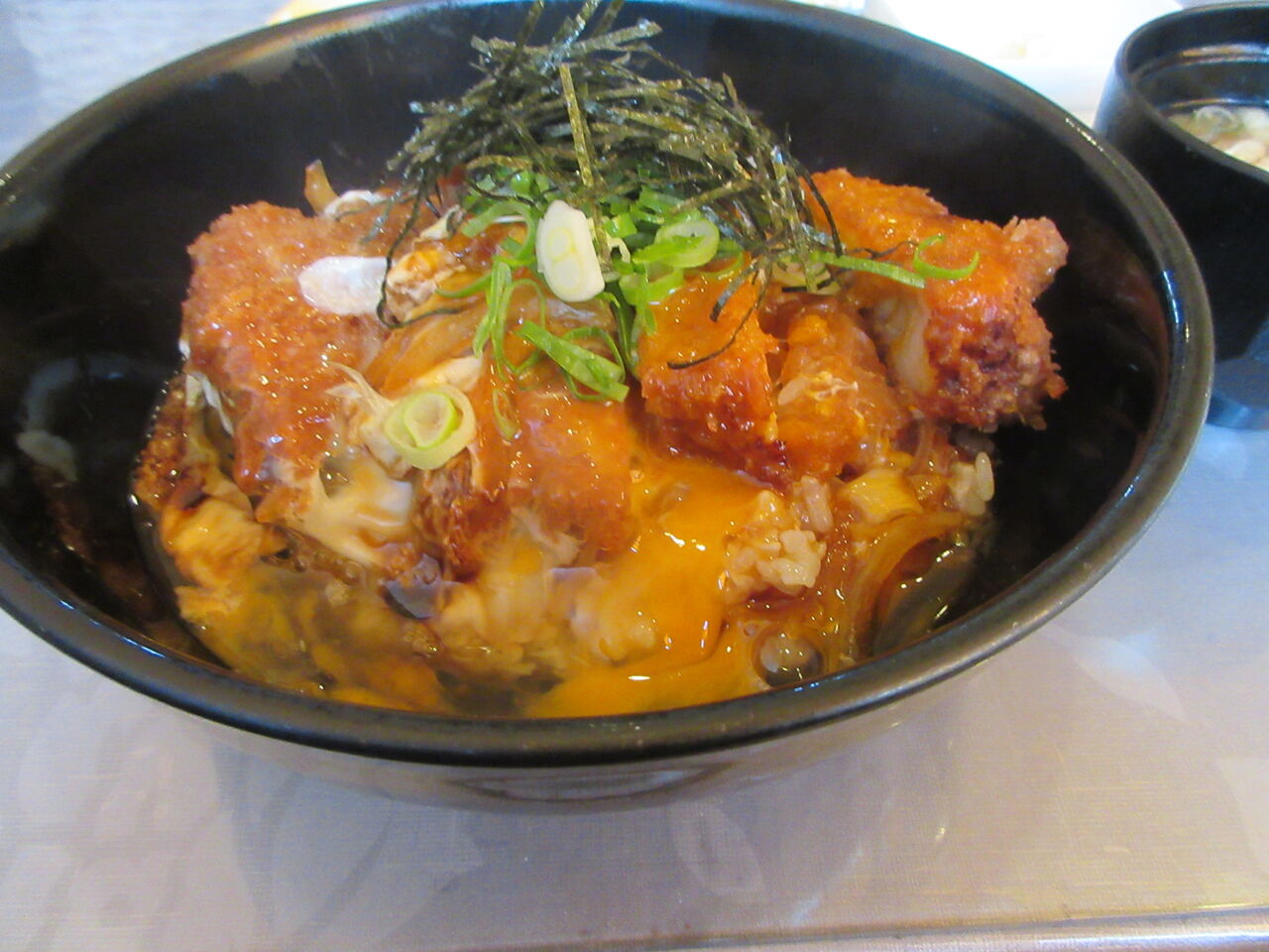 松江市 カフェレストラン北欧 力作の1000円超えカツ丼 : くたばるまであと何本呑めるかな