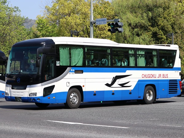 中国ジェイアールバス 641-7808 : 海峡を越えた先には