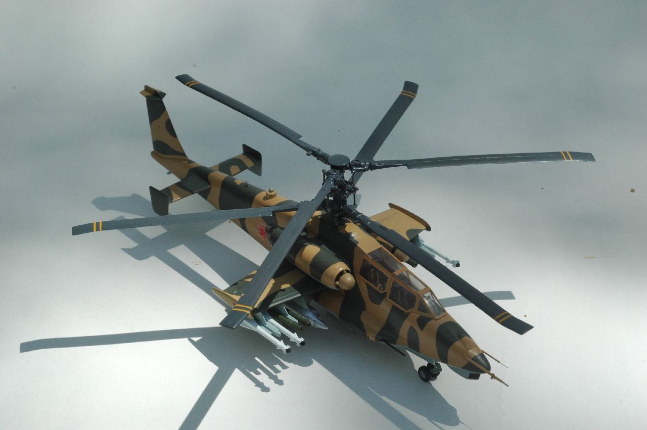 Amazon.co.jp: 1/72 カモフ KA-34ホーカム 二重反転翼