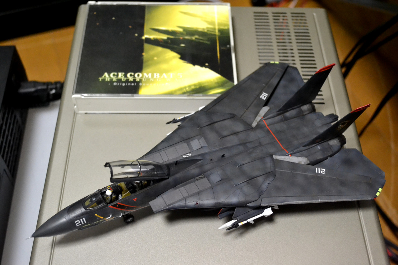 F 14a ハーリング大統領直属 非公式戦闘機隊 ラーズグリーズ マーカス スノー大尉機 コールサイン ソーズマン Wing9 Engage F 14a ハーリング大統領直属 非公式戦闘機隊 ラーズグリーズ マーカス スノー大尉機 コールサイン ソーズマン Wing9 Engage