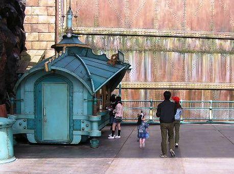 いつもは混んでいる餃子ドック さすがに平日は空いてます ｔｄｒな生活 Ooｏ