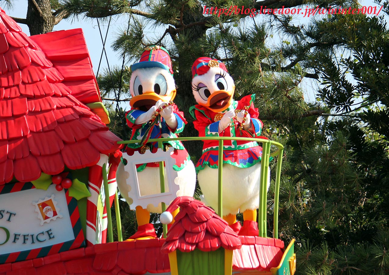 本格化するクリスマスシーズン さて どっちのパークに行く ｔｄｒな生活 Ooｏ