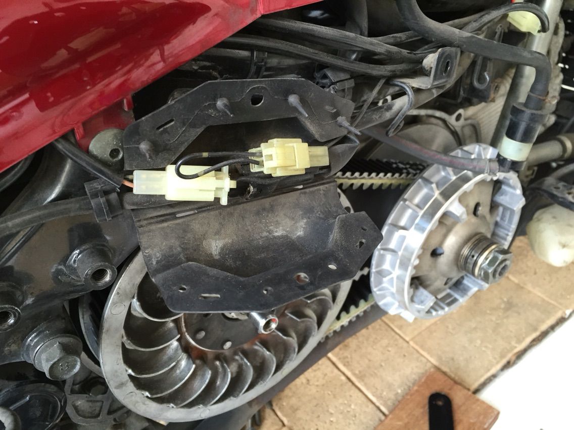 Tmaxのvベルト交換 アクセレーションキット装着 Diyやバイクやなんちゃら