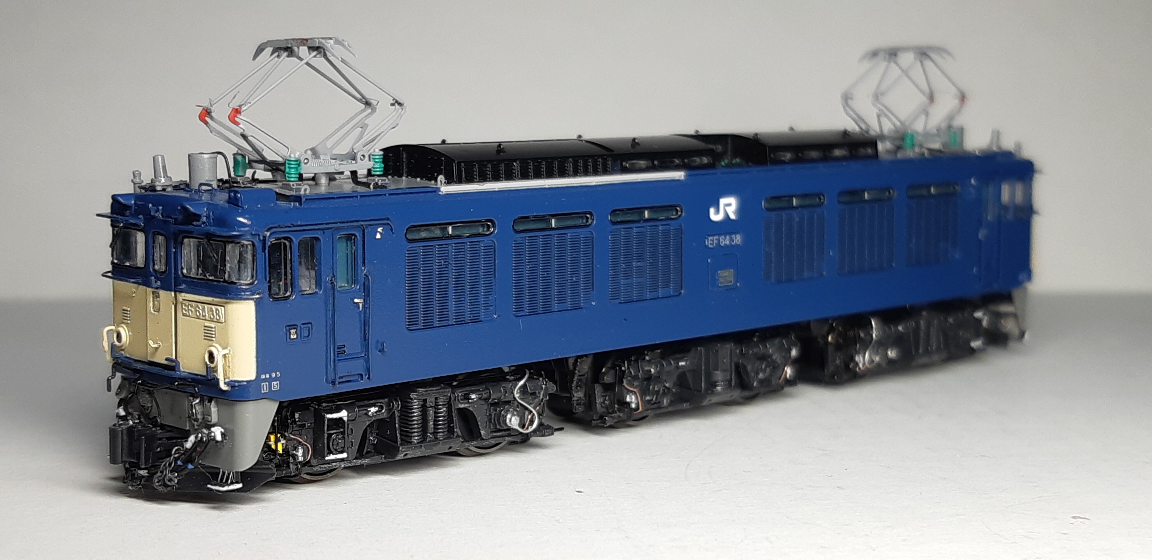 Kato3041 EF64 0番台前期形一般色の追加台車の精密加工整備