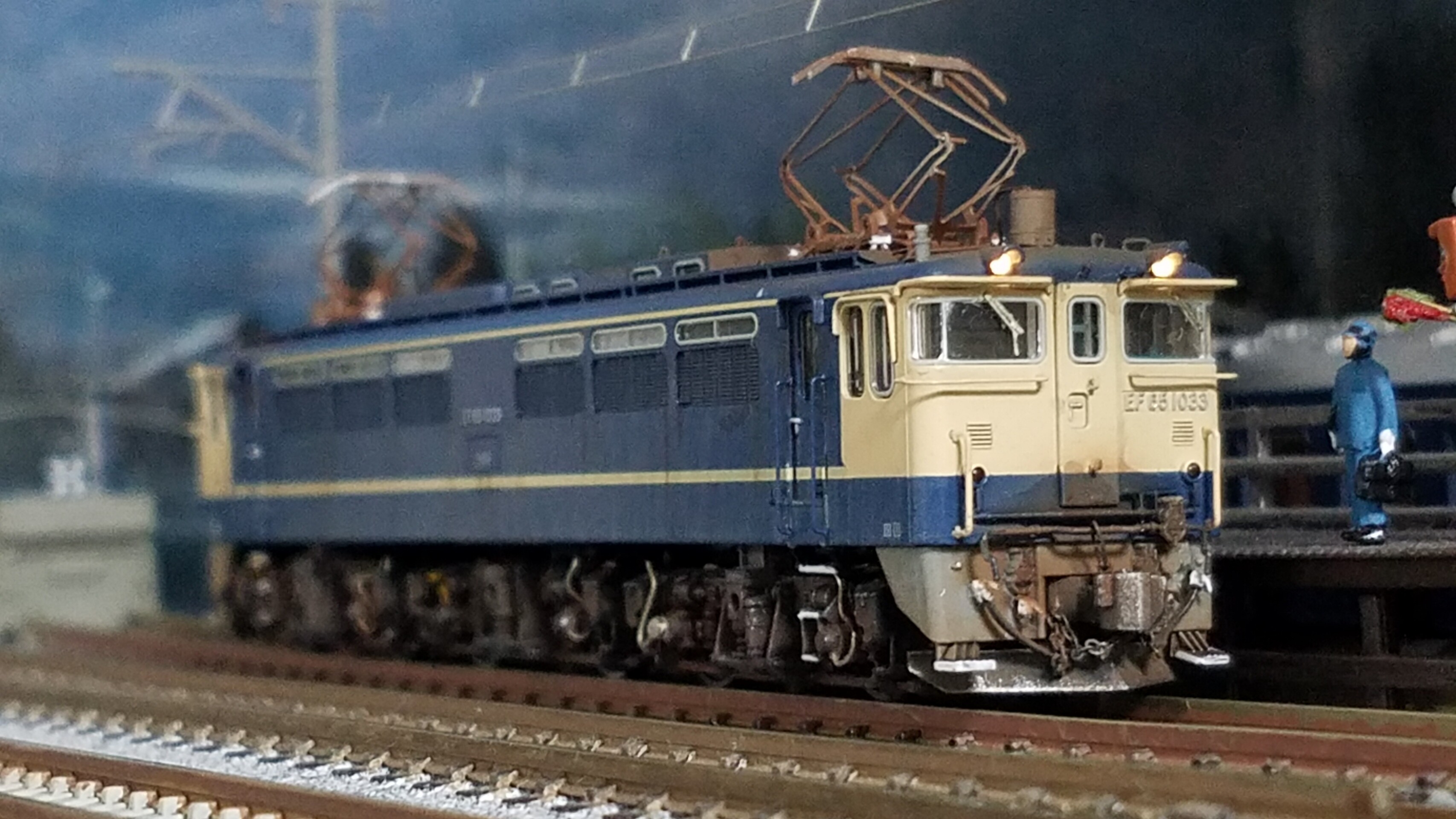 Ef65 1033号機 宇 続きです 仮称 東北本線 岩 機関区