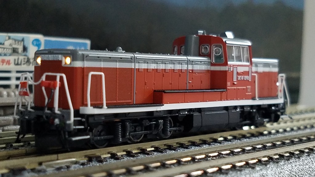 KATO 7011-1 DE10耐寒形 入線と加工 : （仮称）東北本線 岩○機関区