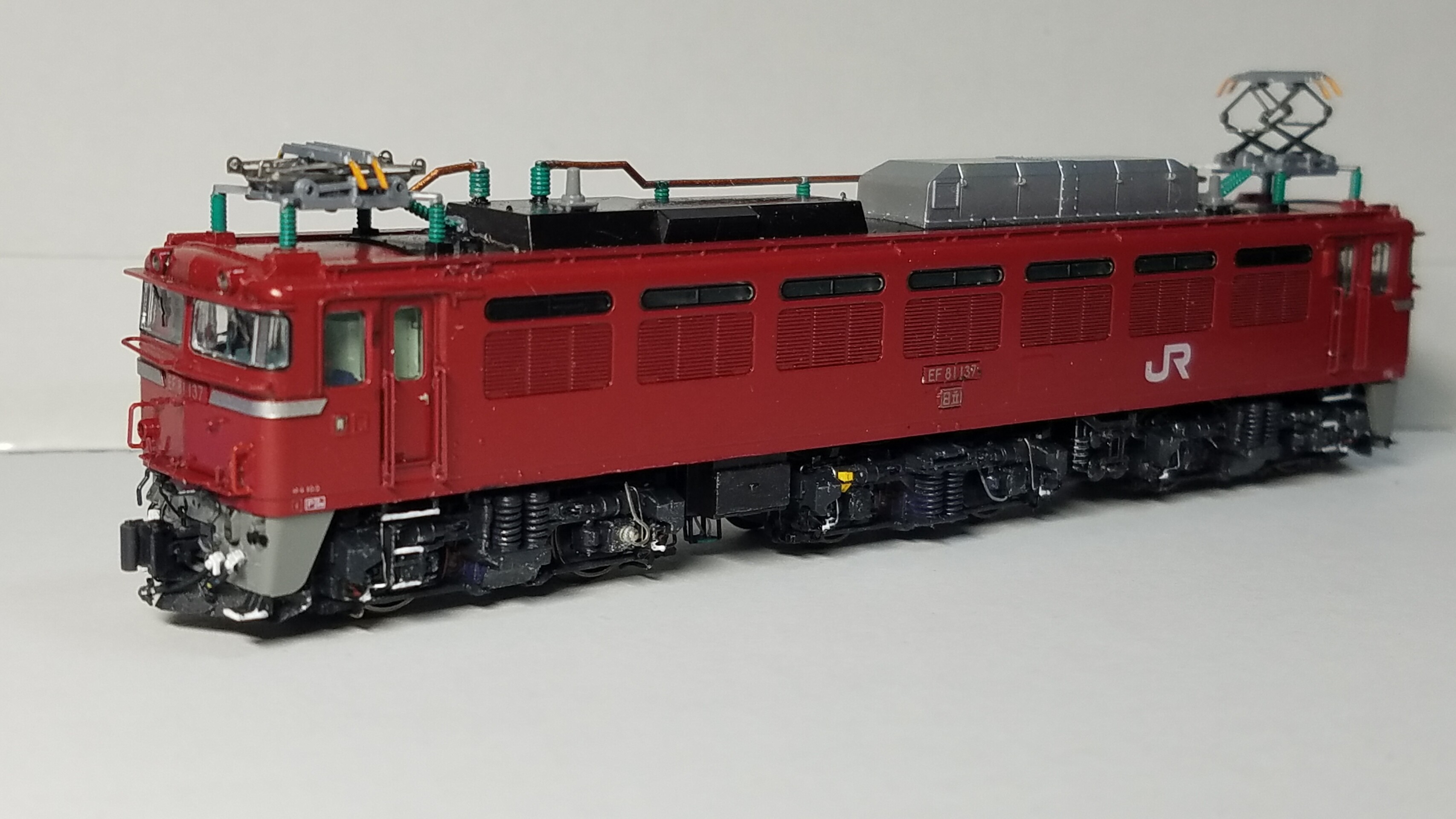 Kato 3021-8 EF81 ヒサシ付き JR東日本色の追加台車の精密加工 Kato 3021-8 EF81 ヒサシ付き JR東日本色の追加台車の精密加工