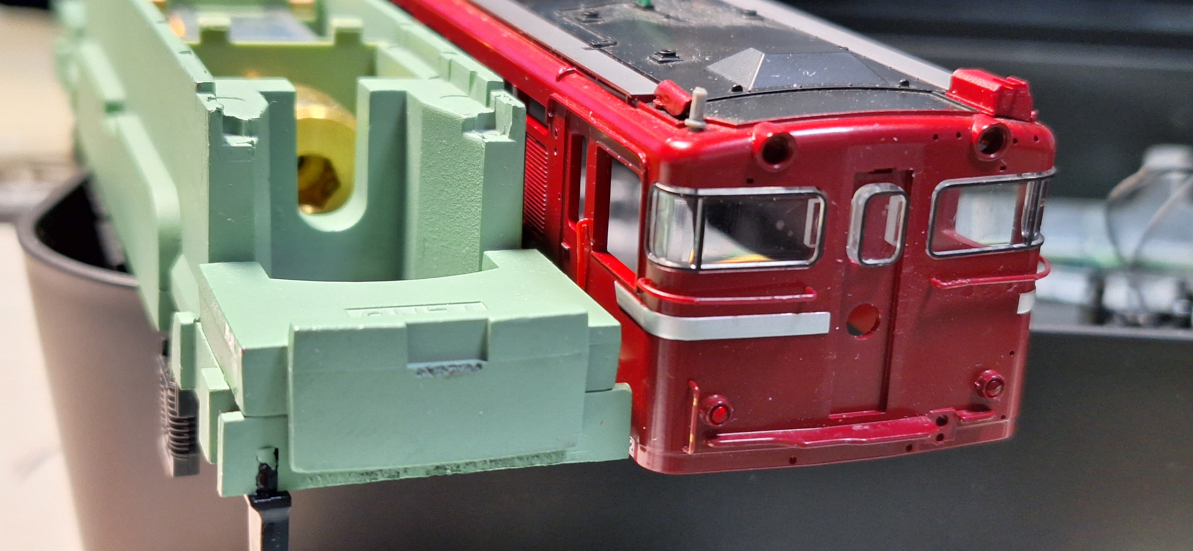 TOMIX HO-165 ED75 700 (後期型•サッシ窓)の精密加工整備 その TOMIX HO-165 ED75 700 (後期型•サッシ窓)の精密加工整備 その