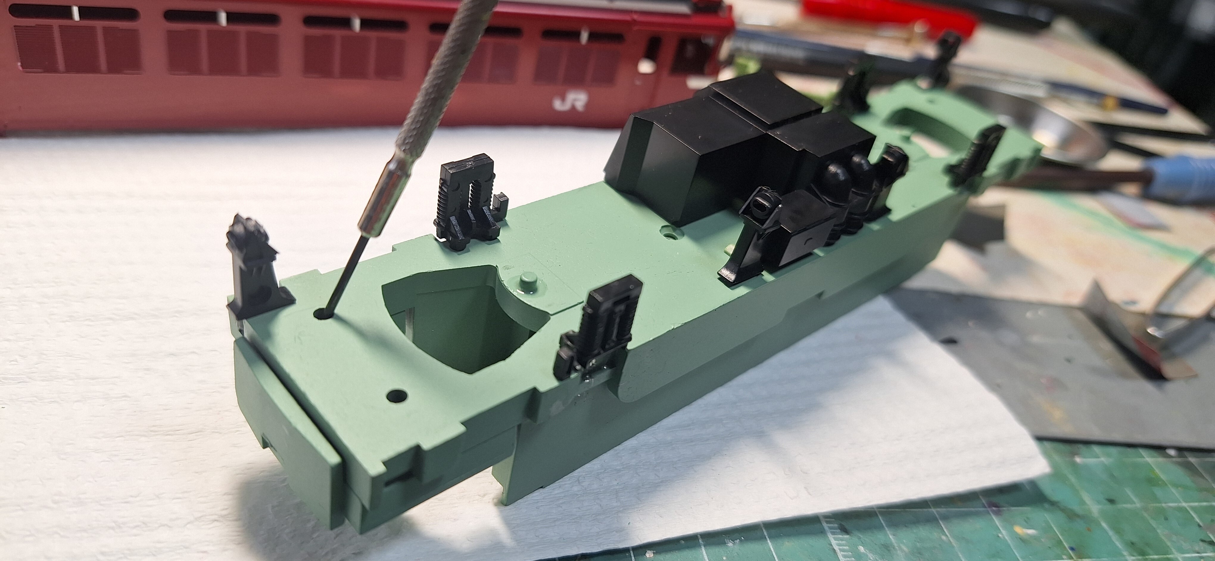 TOMIX HO-165 ED75 700 (後期型•サッシ窓)の精密加工整備 その TOMIX HO-165 ED75 700 (後期型•サッシ窓)の精密加工整備 その