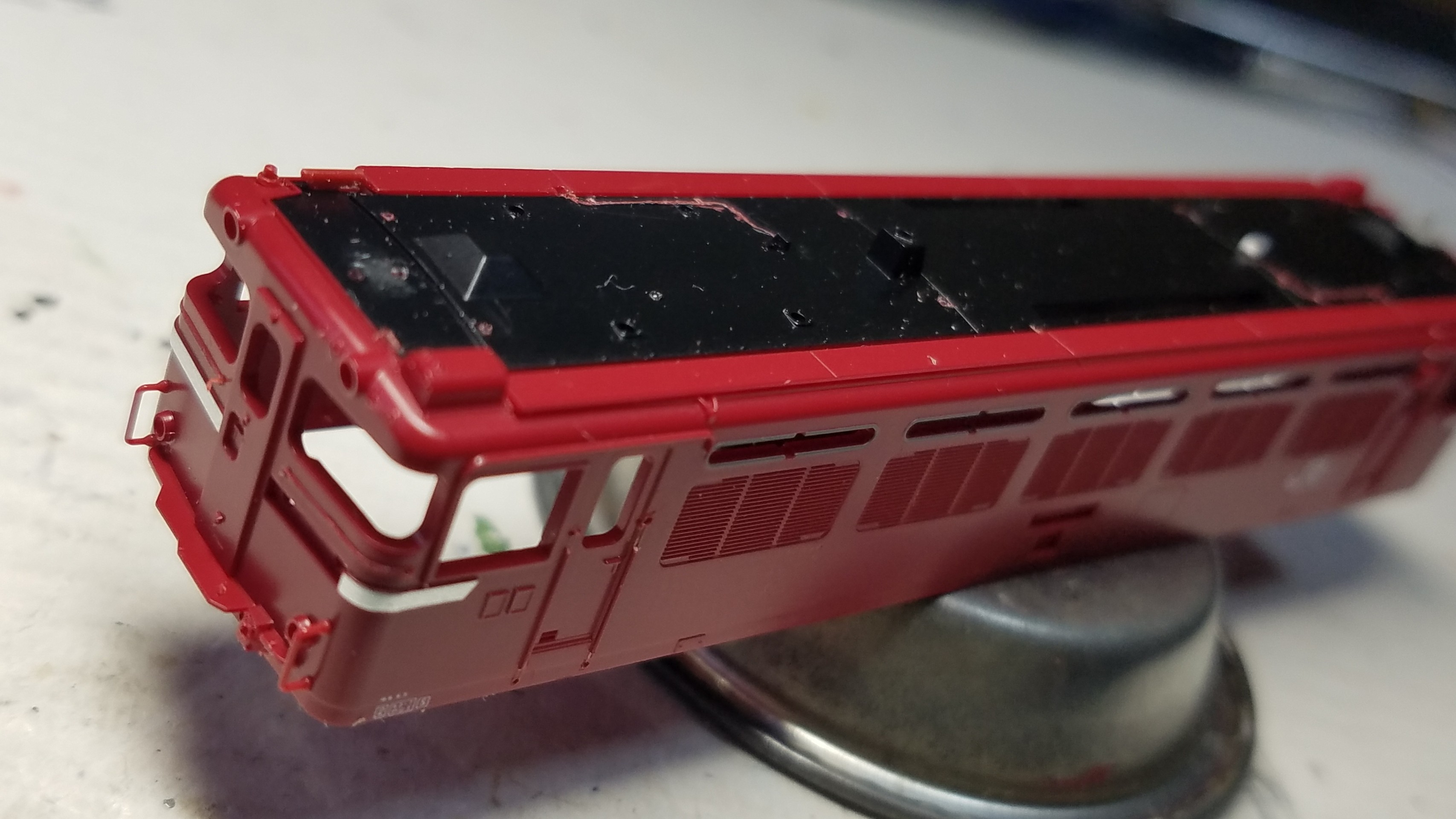 Tomix 9154 ED75 700 （前期型・サッシ窓）をED75 759 にする