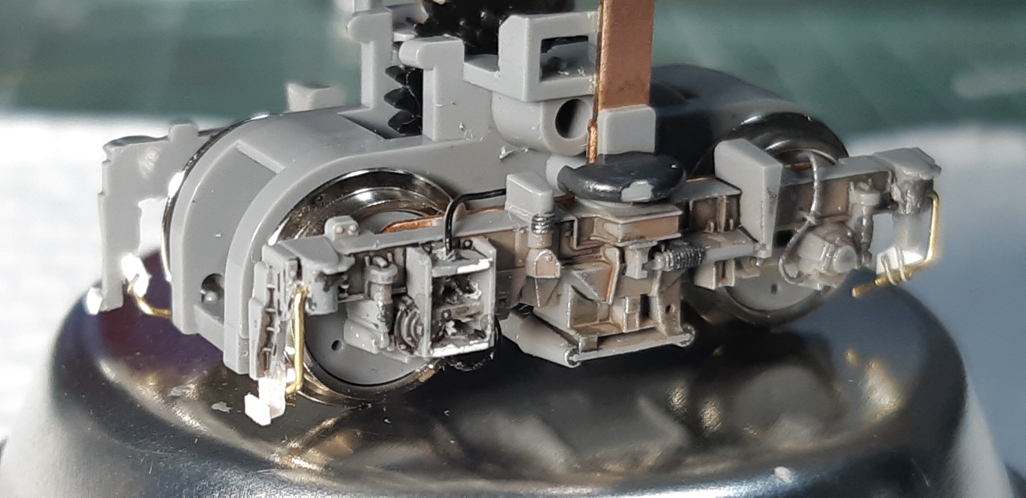 Kato 3037-2 EH500 3次形 後期仕様の第2期 台車の追加加工整備
