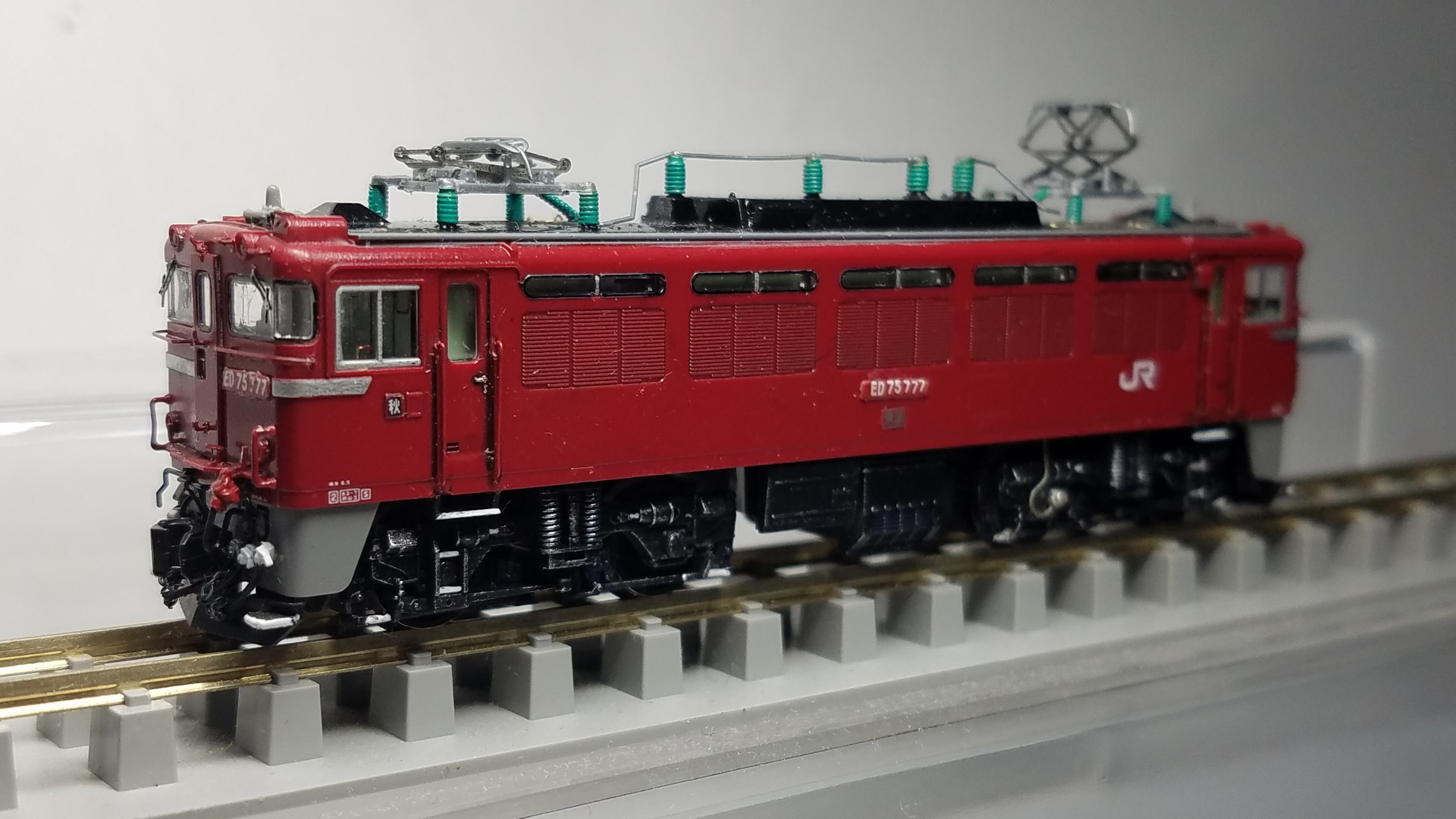 TOMIX 9154 ED75 700 前期形 サッシ窓 の追加加工整備 その③