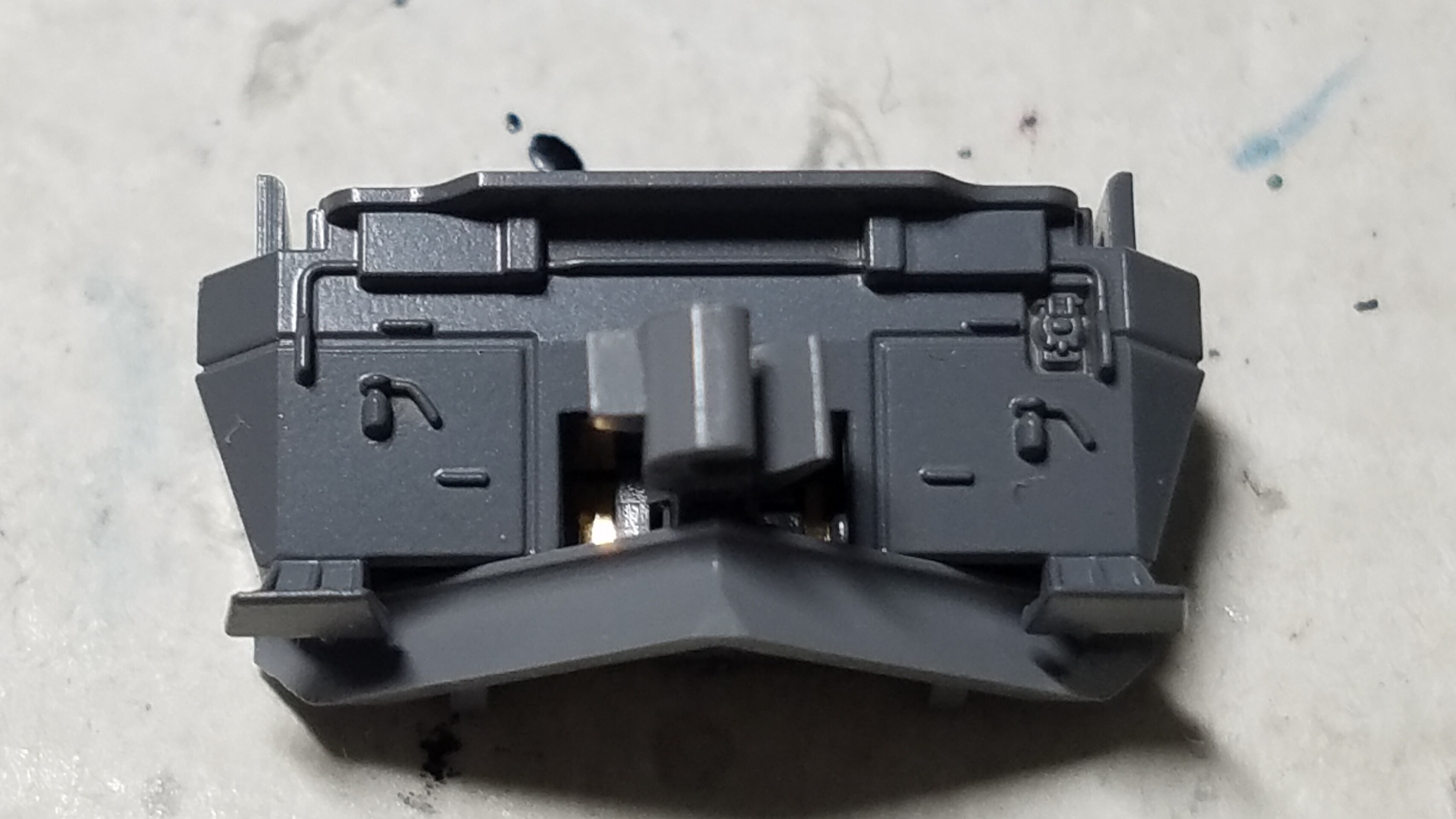 Kato 3045-1 EH200 量産形の加工整備 その① : （仮称）東北本線
