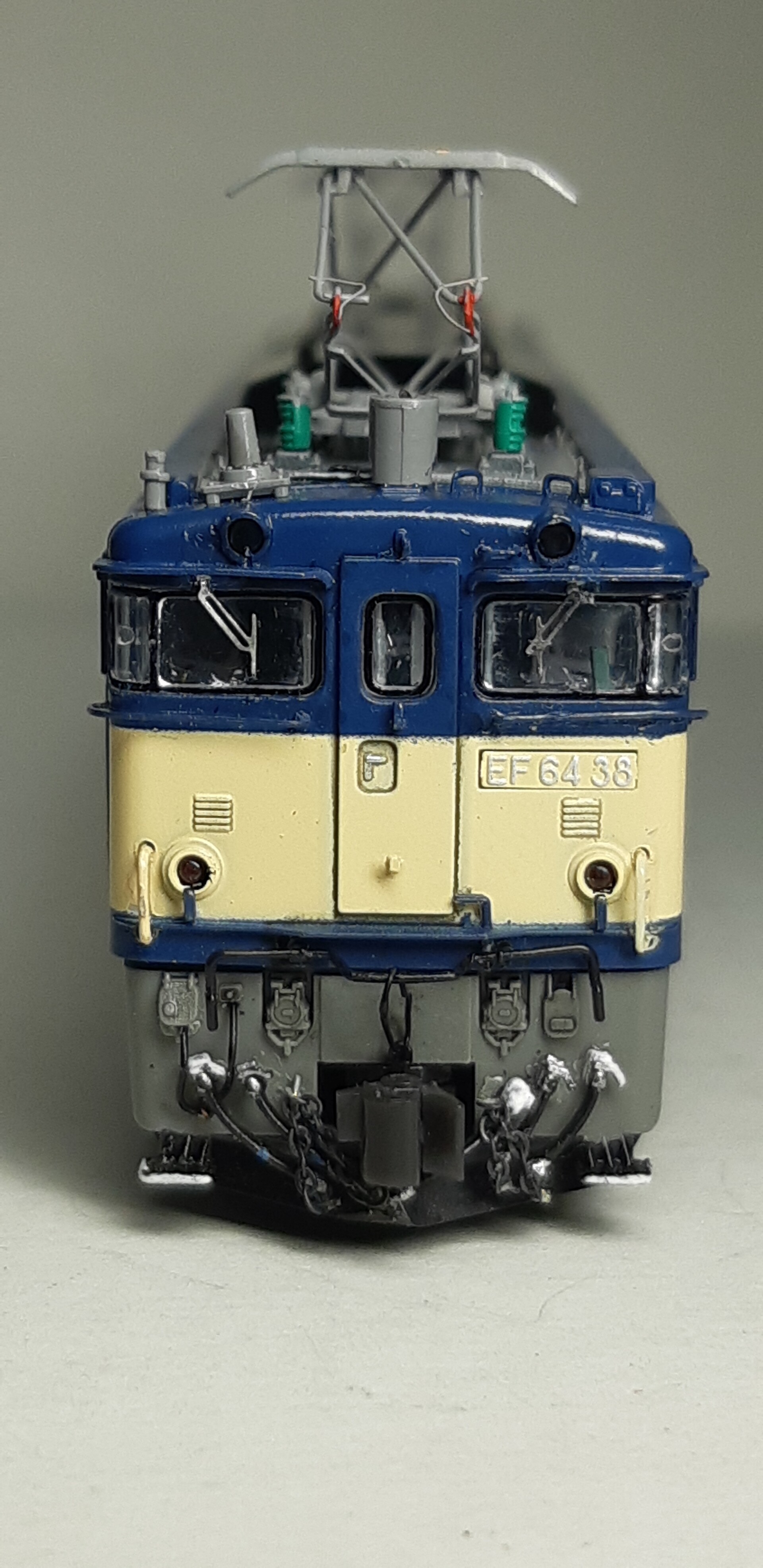 Kato3041 EF64 0番台前期形一般色の追加台車の精密加工整備 Kato3041 EF64 0番台前期形一般色の追加台車の精密加工整備