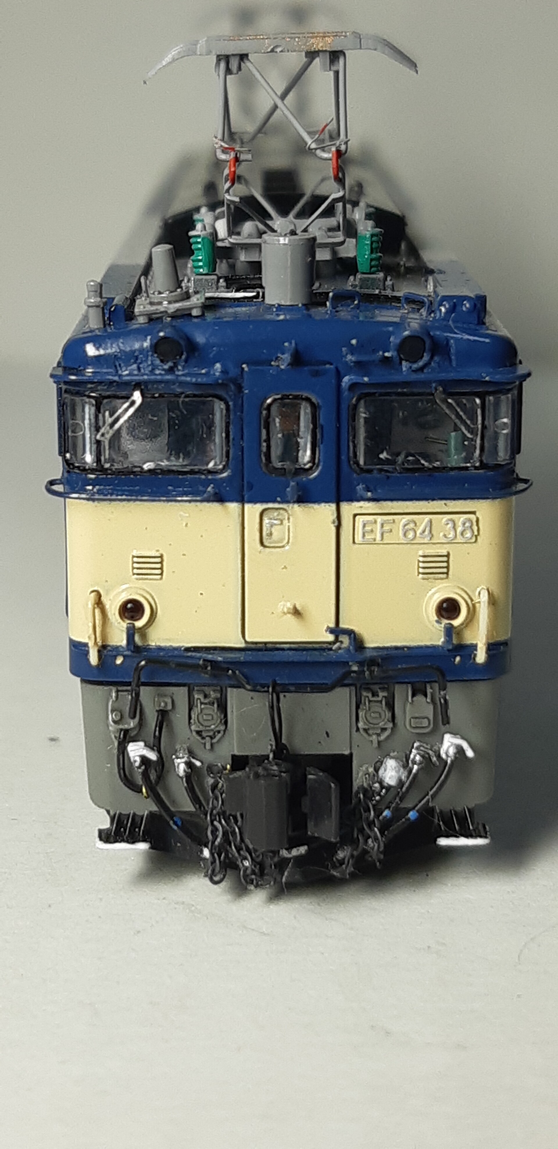 Kato3041 EF64 0番台前期形一般色の追加台車の精密加工整備 Kato3041 EF64 0番台前期形一般色の追加台車の精密加工整備