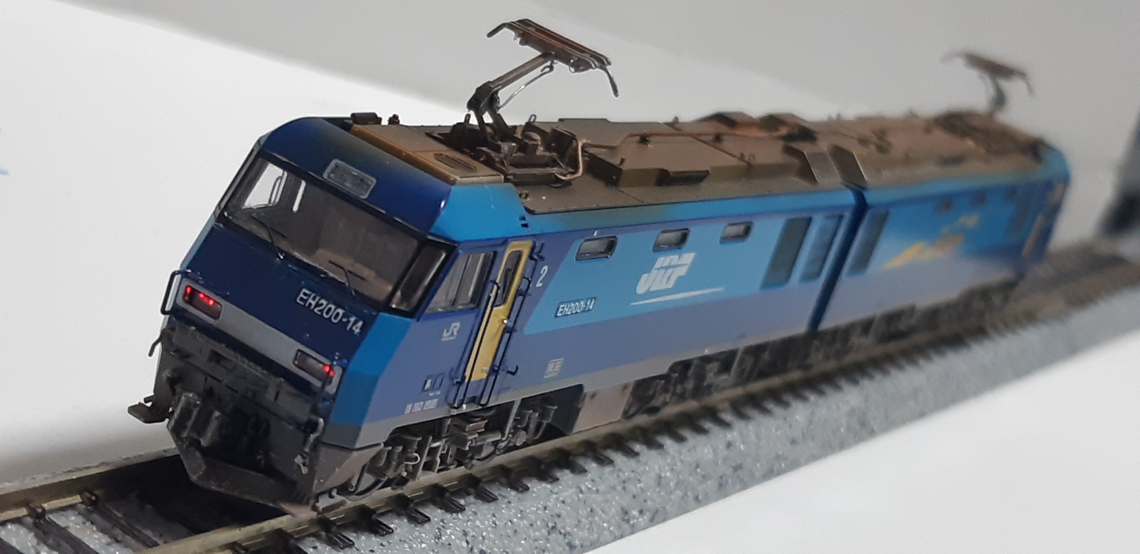 TOMIX 9180 EH200 の台車の追加加工整備 その②完成 : （仮称